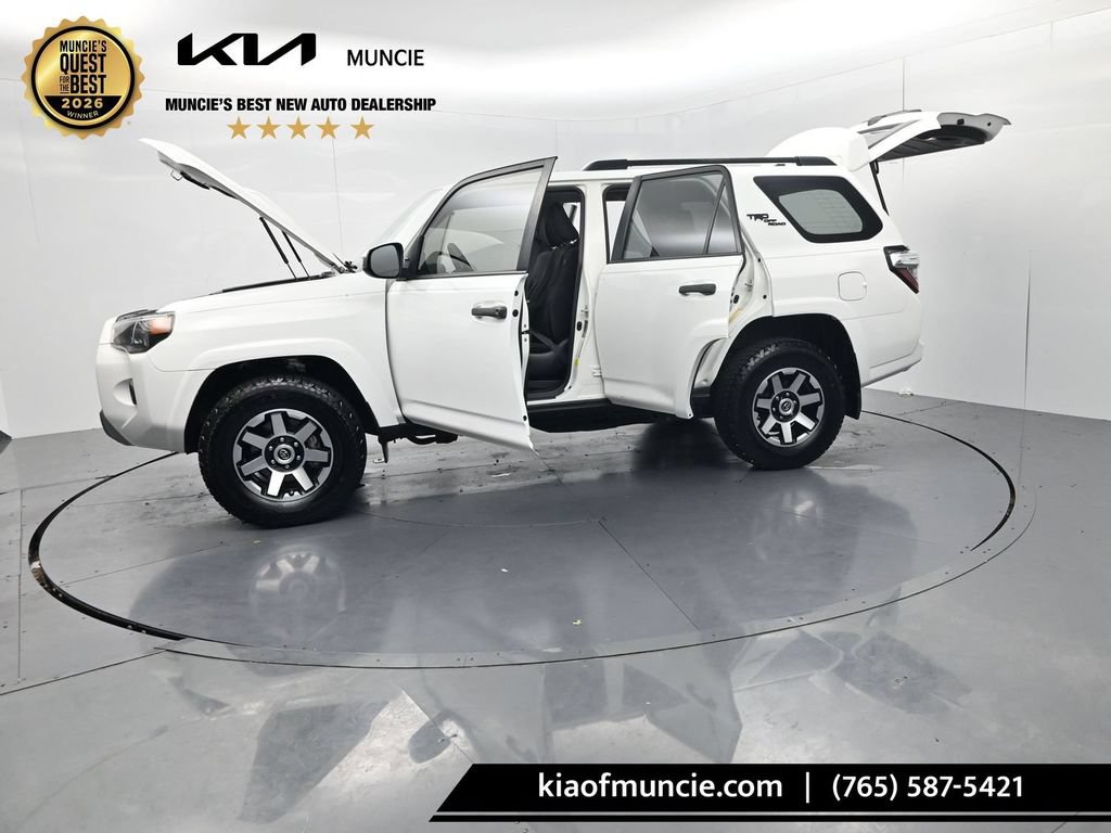 Used 2021 Toyota 4Runner TRD Off-Road AWD/4WD image 55