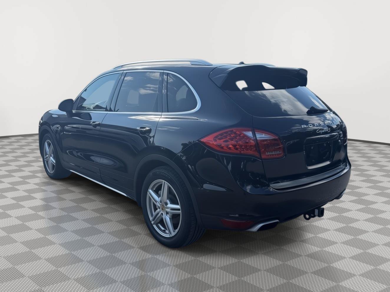 Used 2014 Porsche Cayenne S AWD/4WD image 7