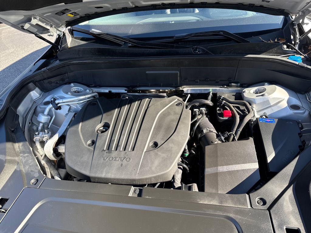 Used 2024 Volvo XC90 B5 Core w/ Protection Package Premier image 26