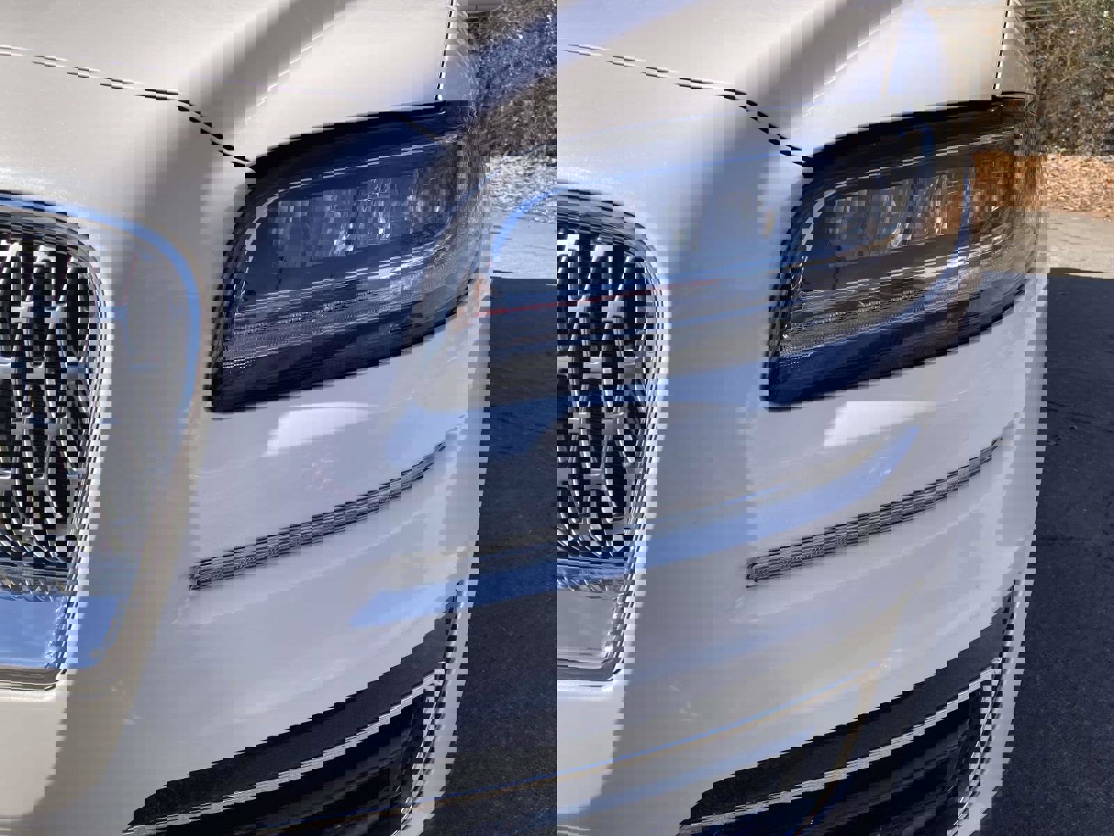 Used 2019 Lincoln Nautilus Select image 11