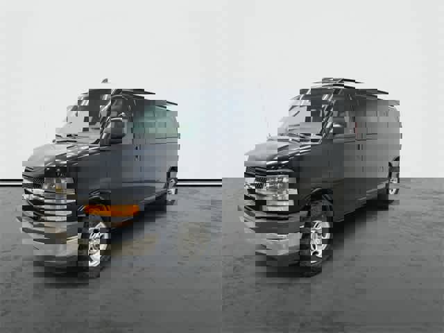 Used 2018 Chevrolet Express 3500 LT w/ LT Preferred Equipment Group image 6