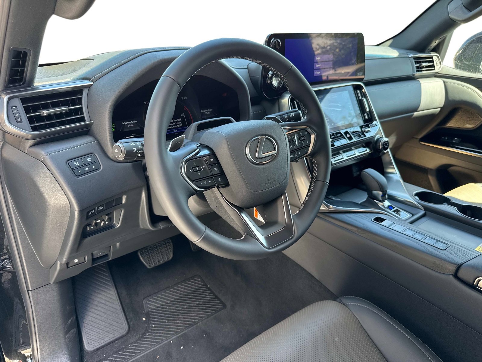 New 2025 Lexus LX 700h Overtrail image 23