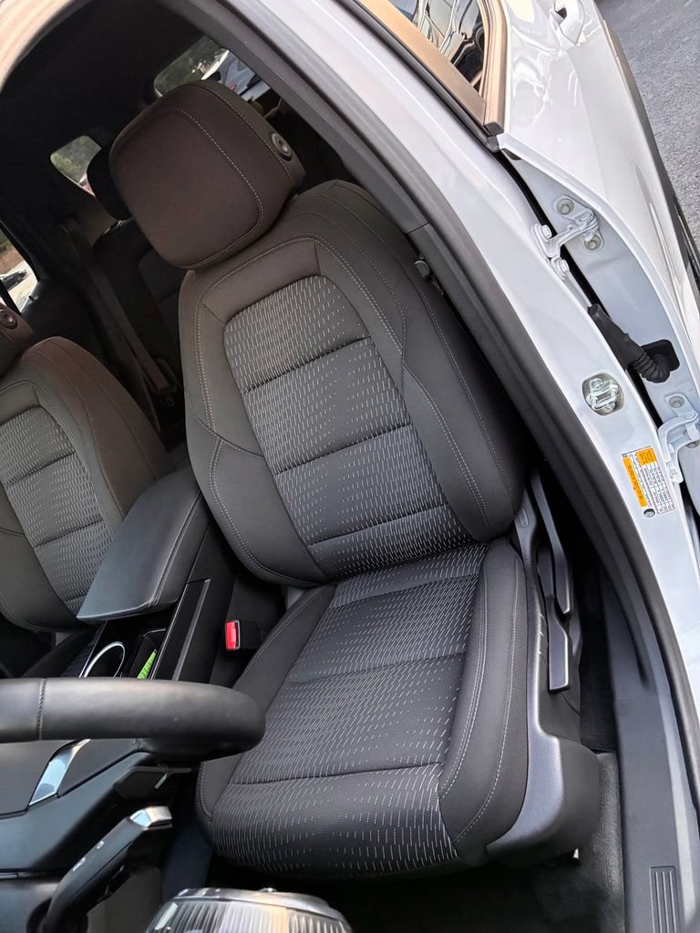 Used 2026 Chevrolet Equinox LT FWD image 18