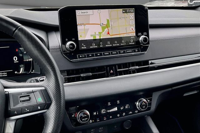 Used 2024 Mitsubishi Outlander SEL Black Edition image 9