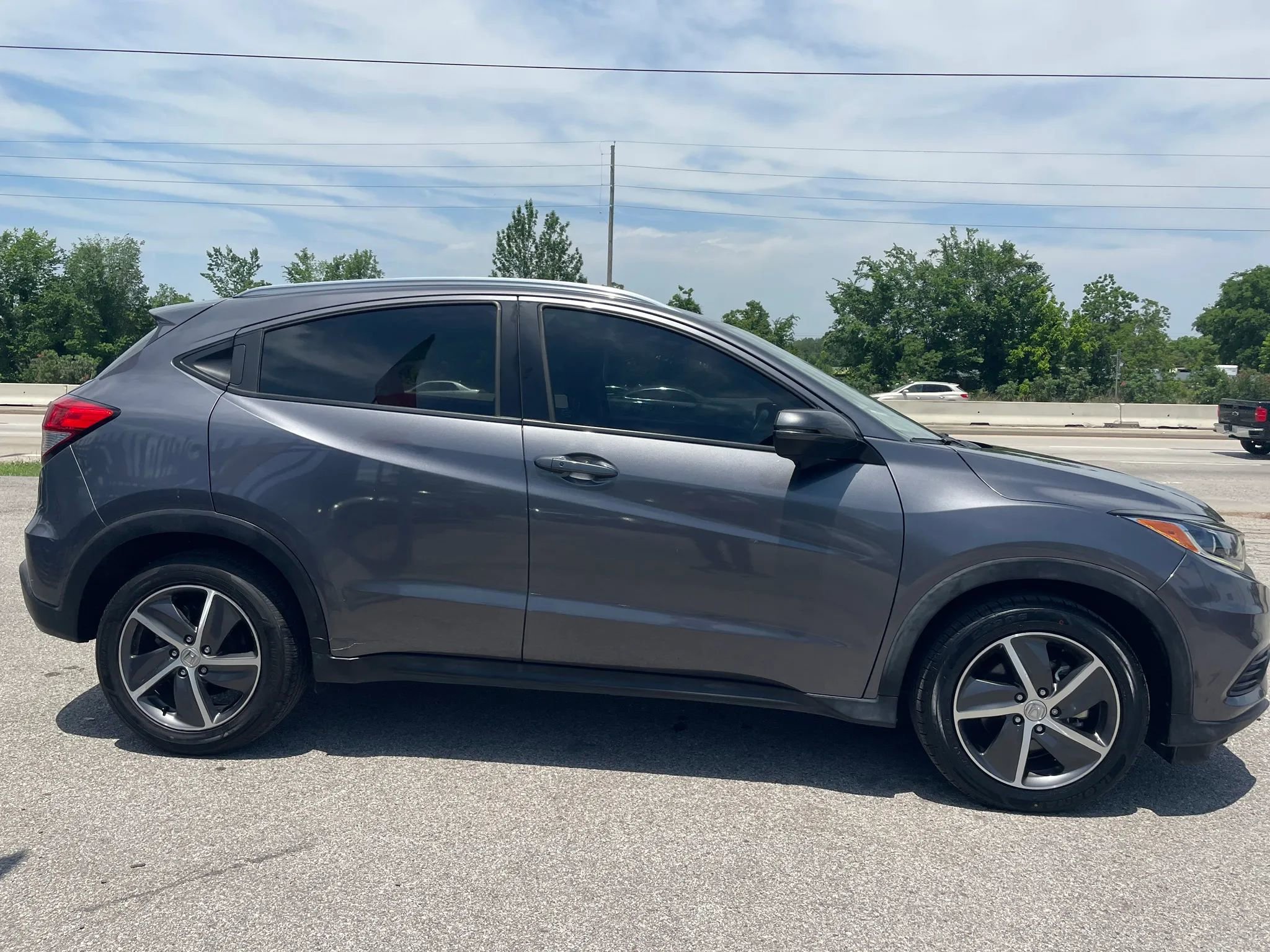 Used 2022 Honda HR-V EX-L image 4