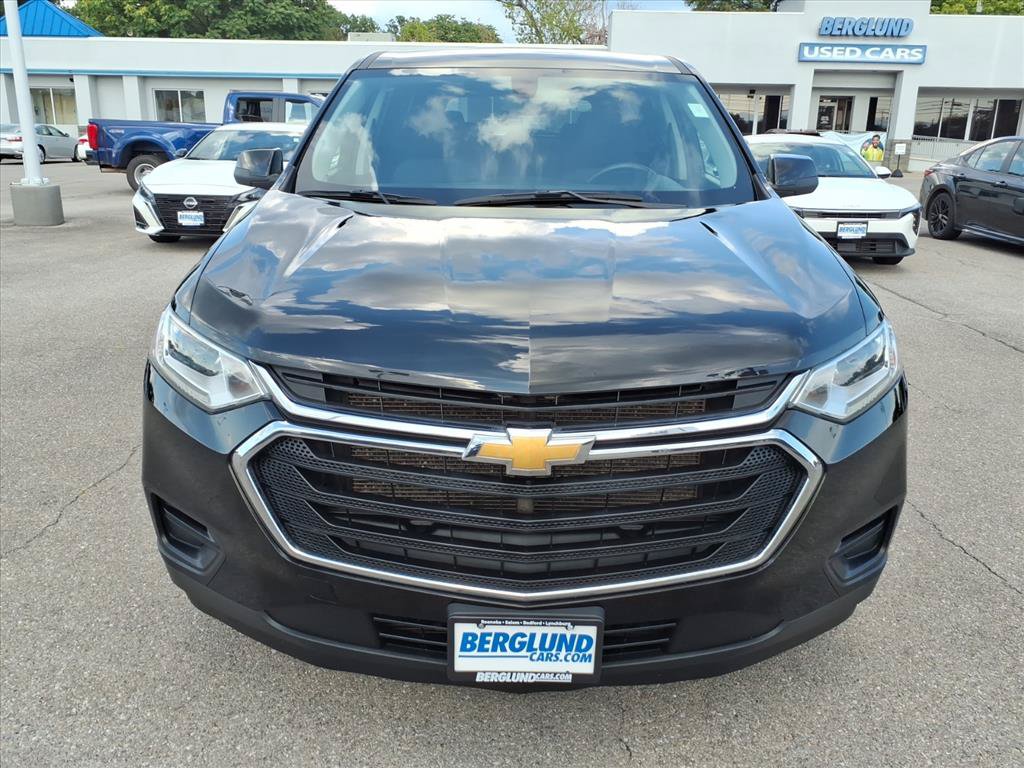 Used 2021 Chevrolet Traverse LS AWD/4WD image 9