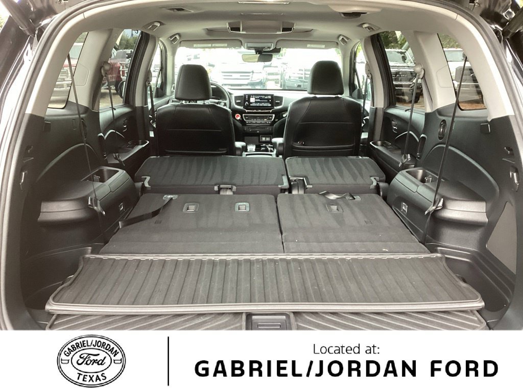 Used 2021 Honda Pilot Touring image 12