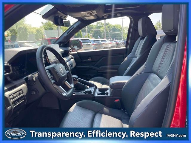 Used 2025 Toyota 4Runner Limited AWD/4WD image 15