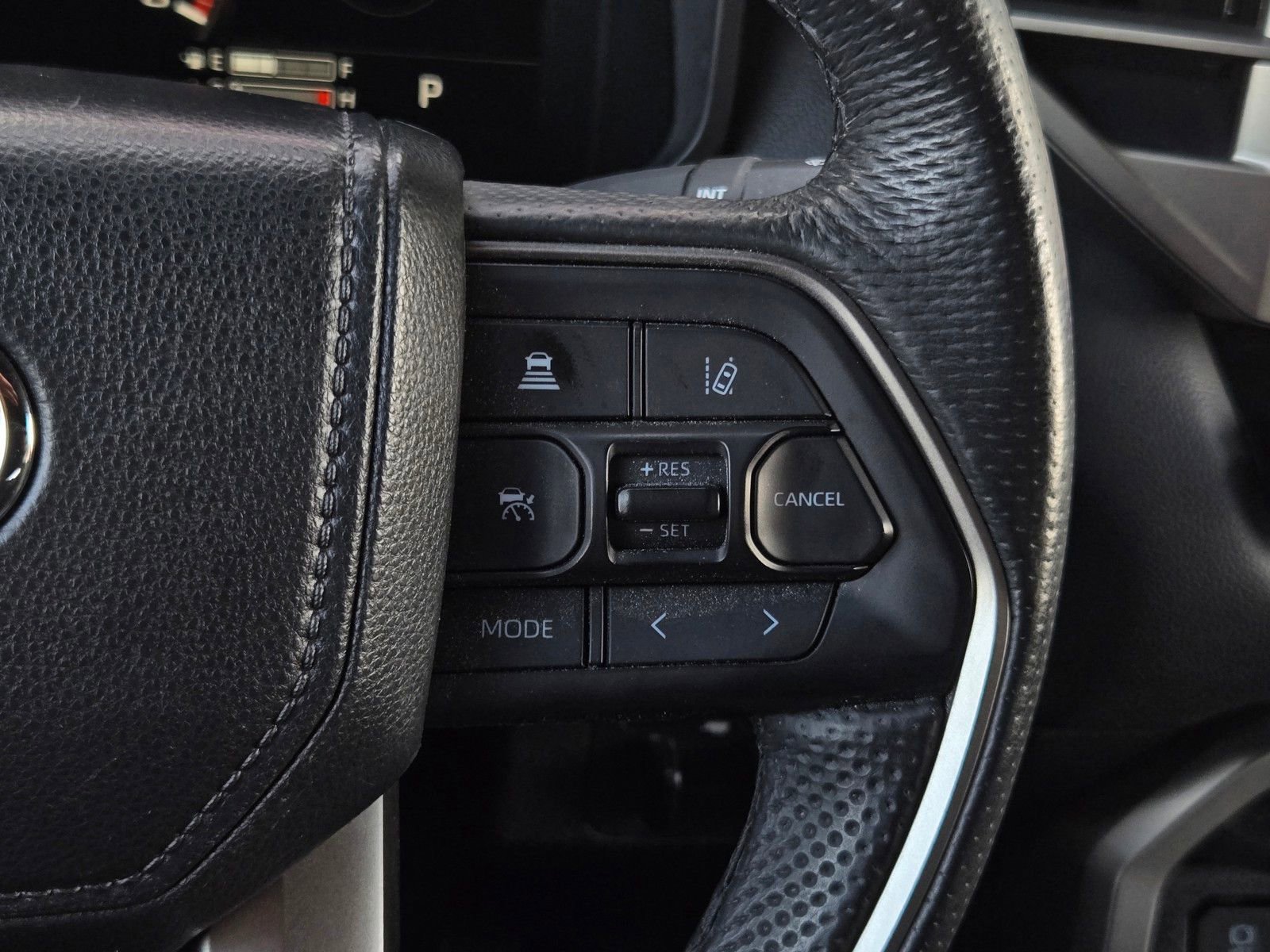 Used 2025 Toyota Tundra Limited AWD/4WD image 20