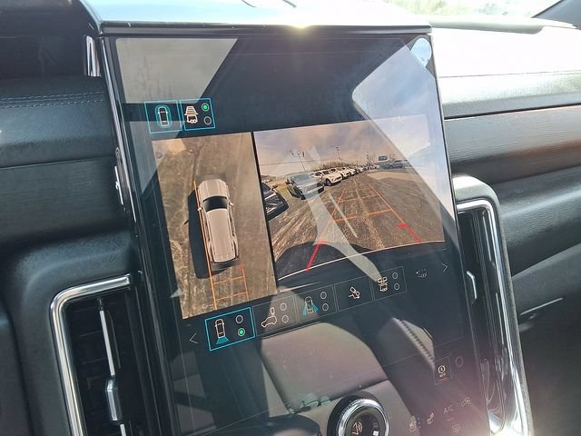 New 2026 GMC Yukon Denali w/ Denali Reserve Package AWD/4WD image 18