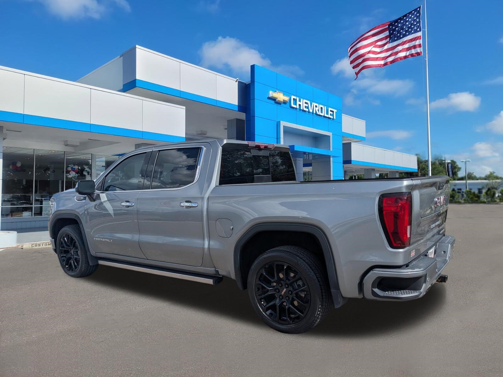 Used 2023 GMC Sierra 1500 Denali w/ Denali Reserve Package AWD/4WD image 7
