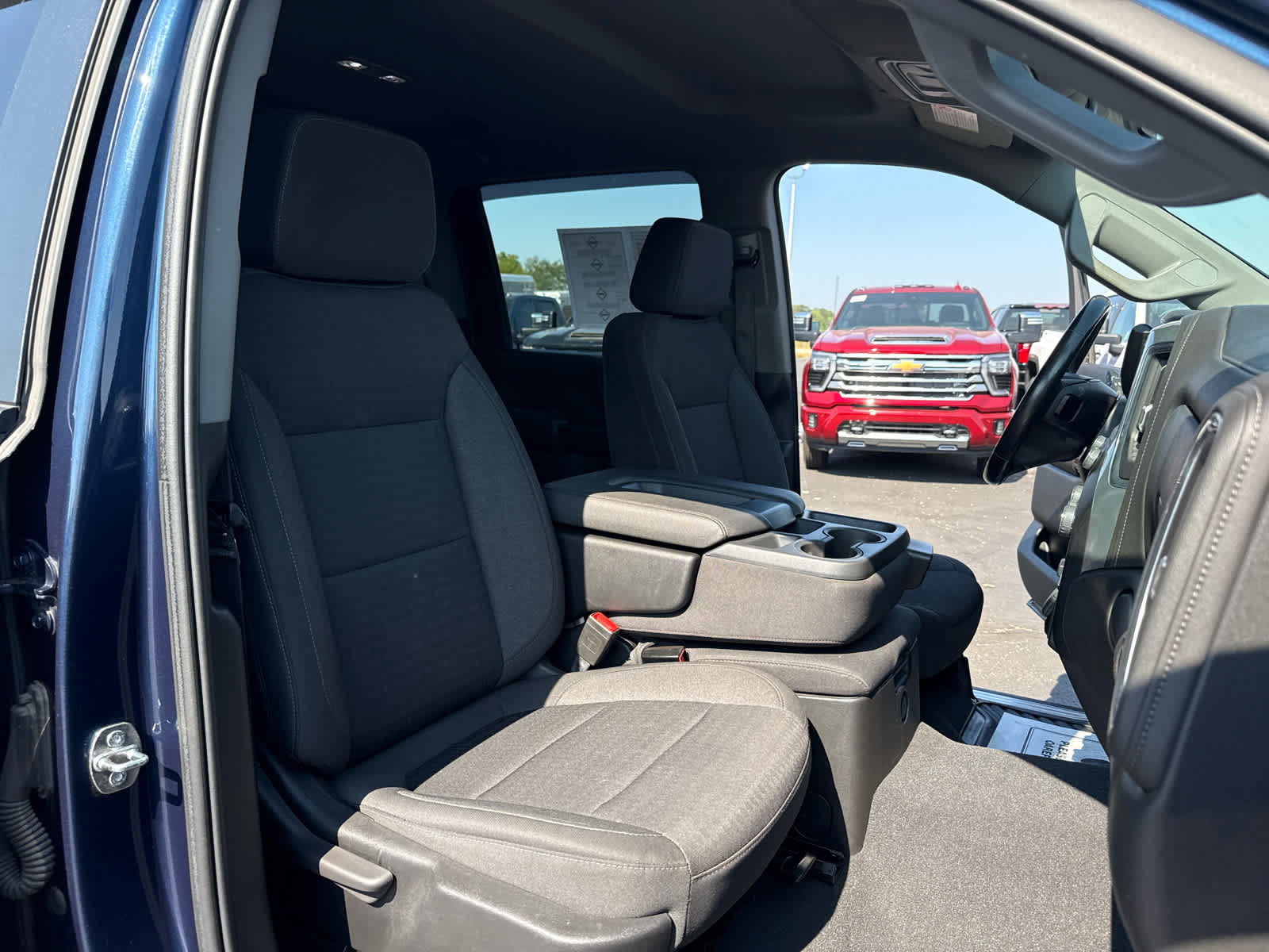 Certified 2023 Chevrolet Silverado 2500 LT w/ Convenience Package AWD/4WD image 27