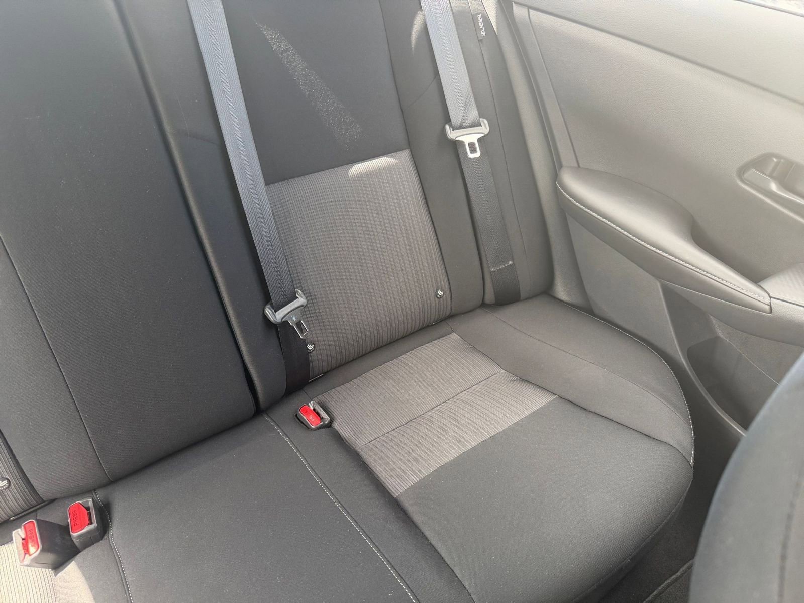 Used 2025 Nissan Sentra SV FWD image 35