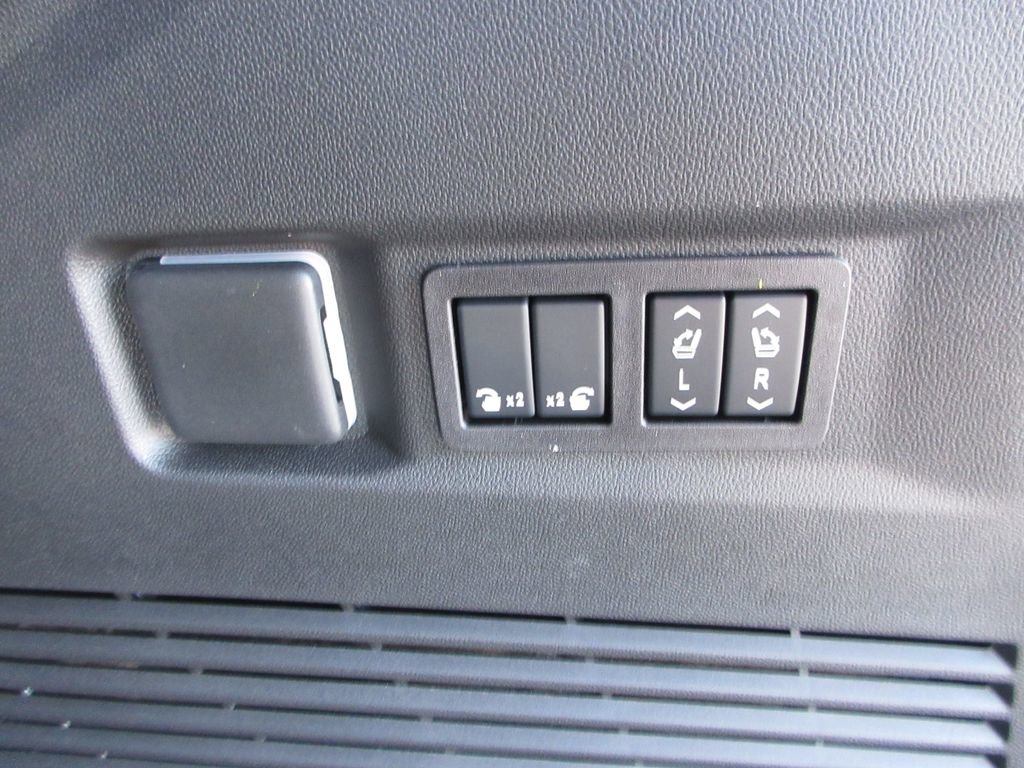 New 2026 Chevrolet Tahoe Premier image 13