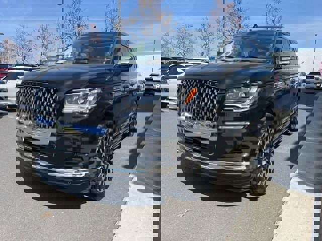 Used 2023 Lincoln Navigator L Black Label image 3