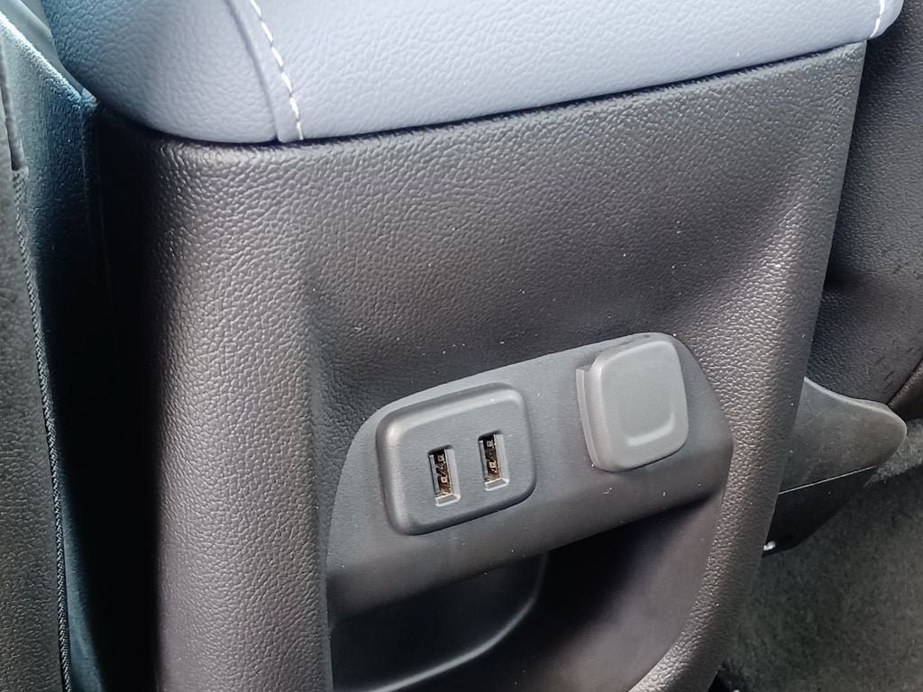 Used 2018 Chevrolet Colorado Z71 AWD/4WD image 30