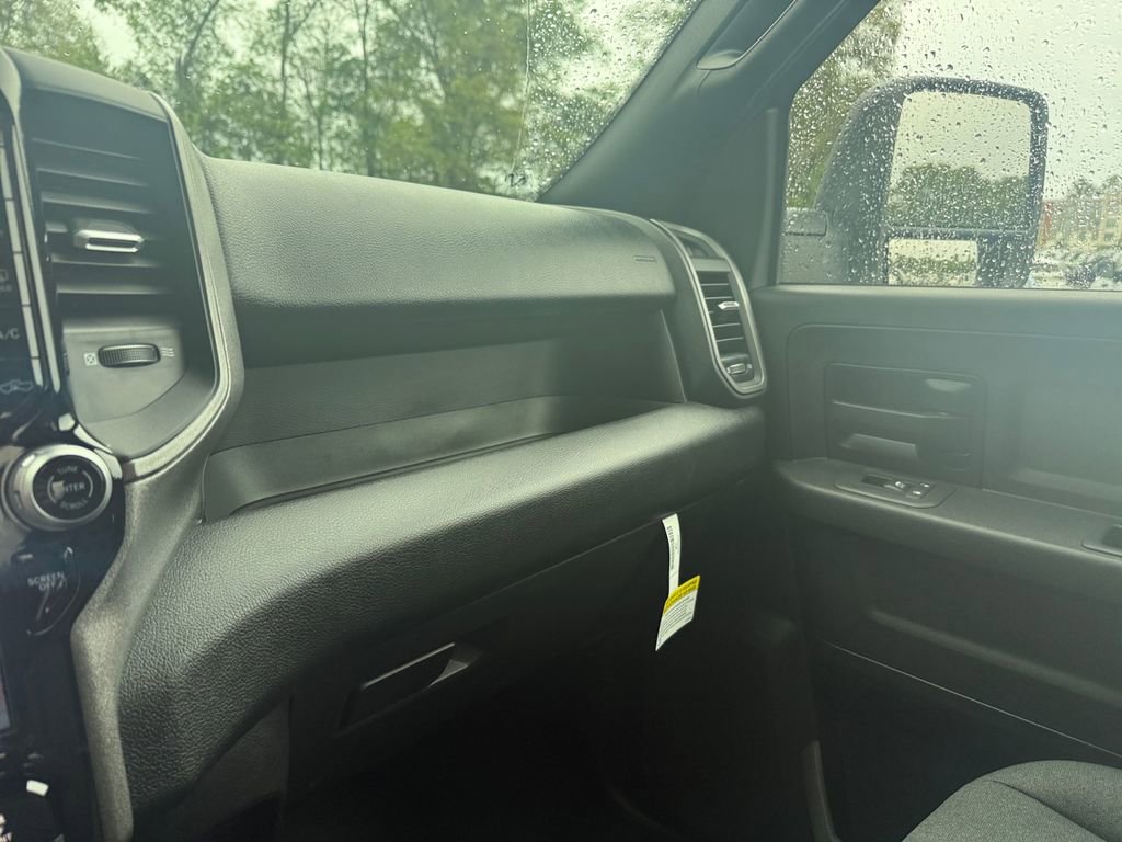 New 2026 RAM 3500 Tradesman AWD/4WD image 24