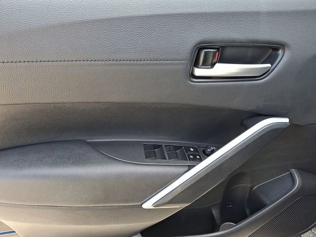 Used 2024 Toyota Corolla Cross XLE w/ Convenience Package image 12