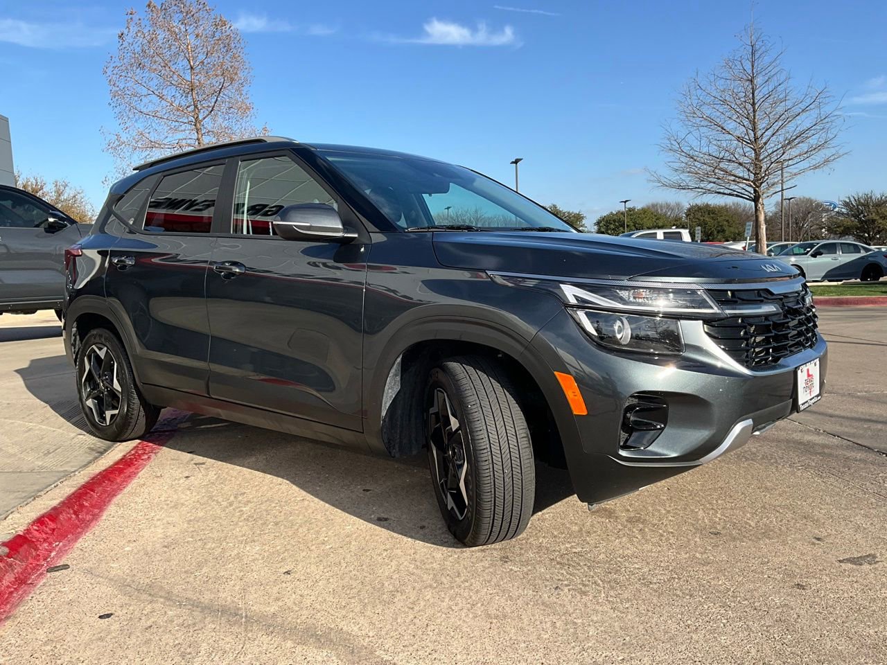 Used 2025 Kia Seltos S image 4