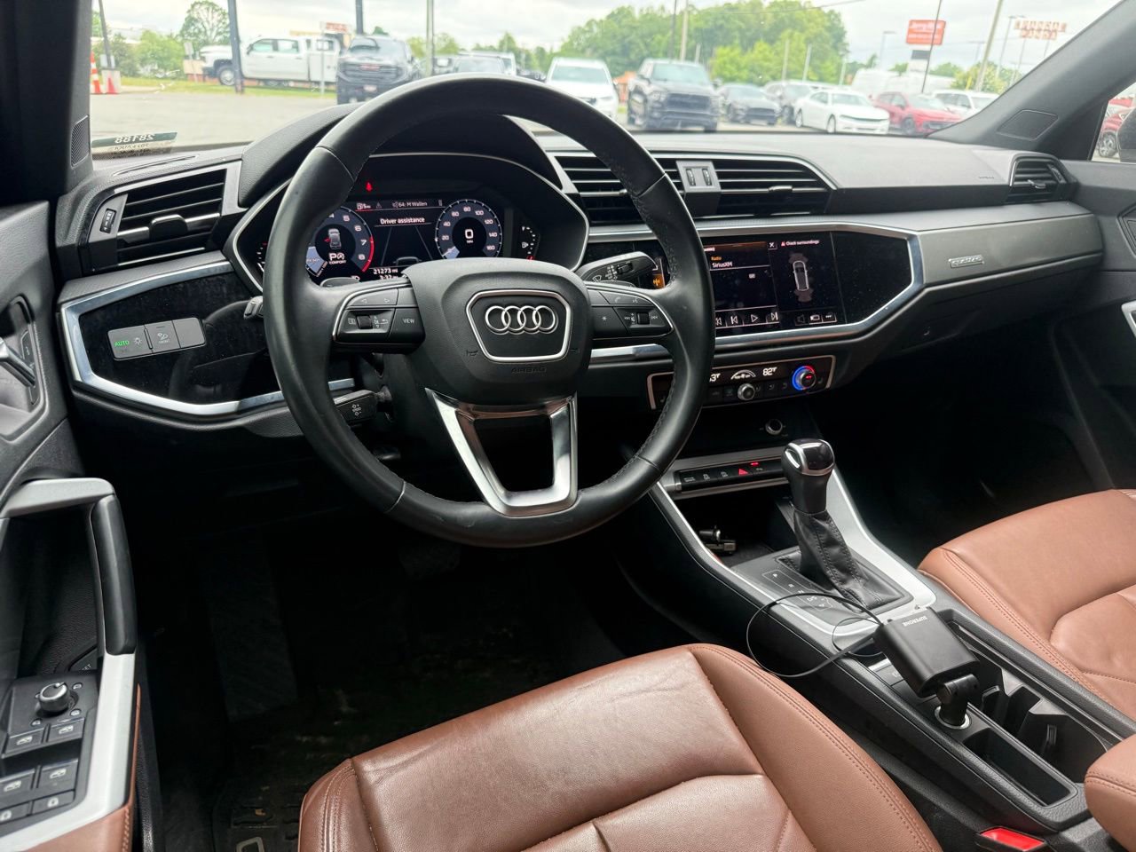Used 2023 Audi Q3 2.0T Premium w/ Convenience Package AWD/4WD image 5