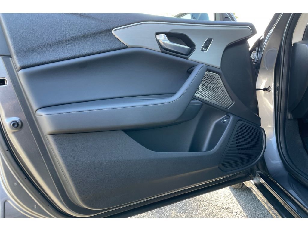 Certified 2025 Acura TLX w/ Technology Package image 10