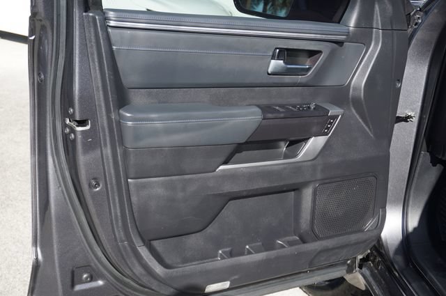 Used 2023 Toyota Tundra Platinum AWD/4WD image 28