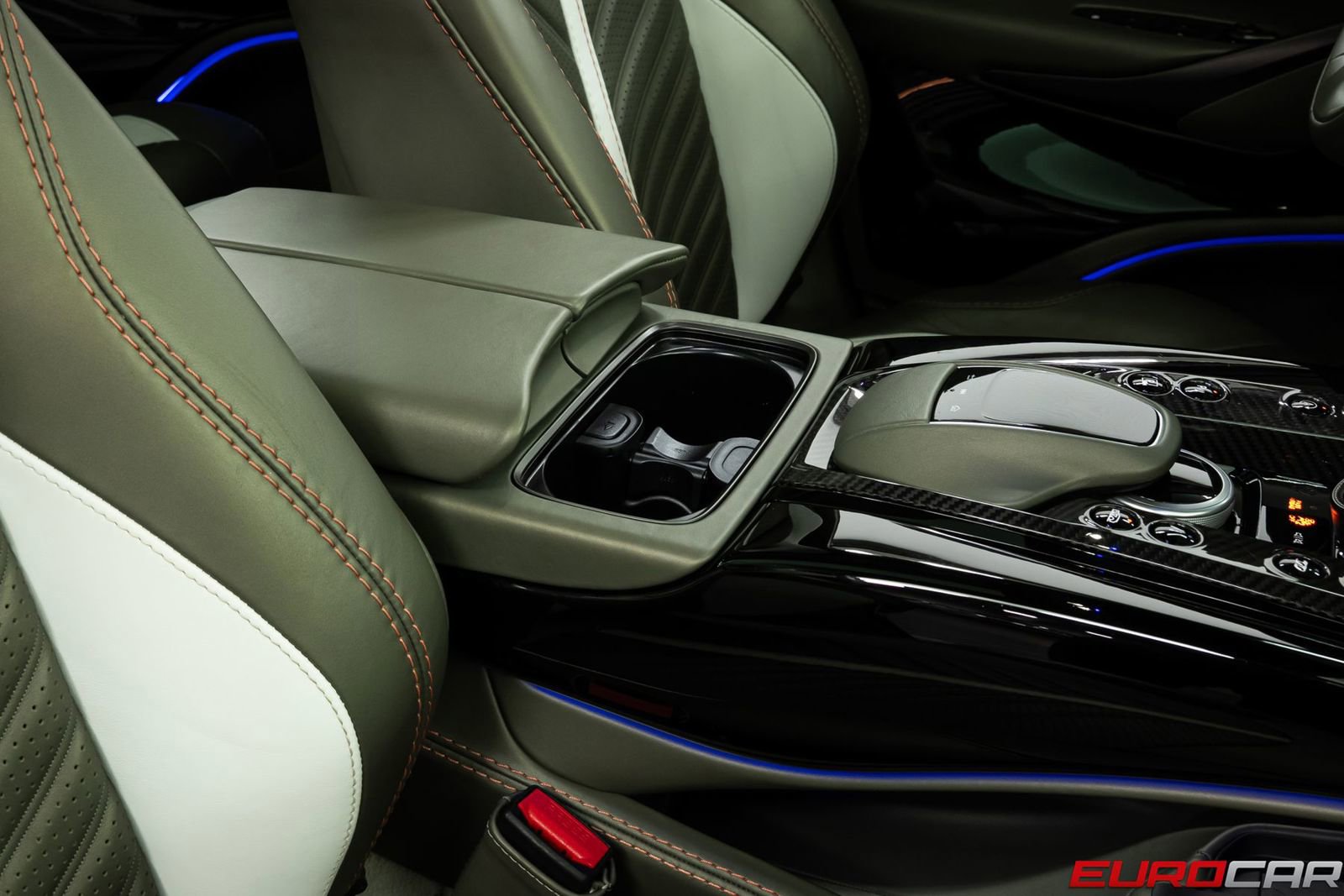 Used 2023 Aston Martin DBX 707 image 33