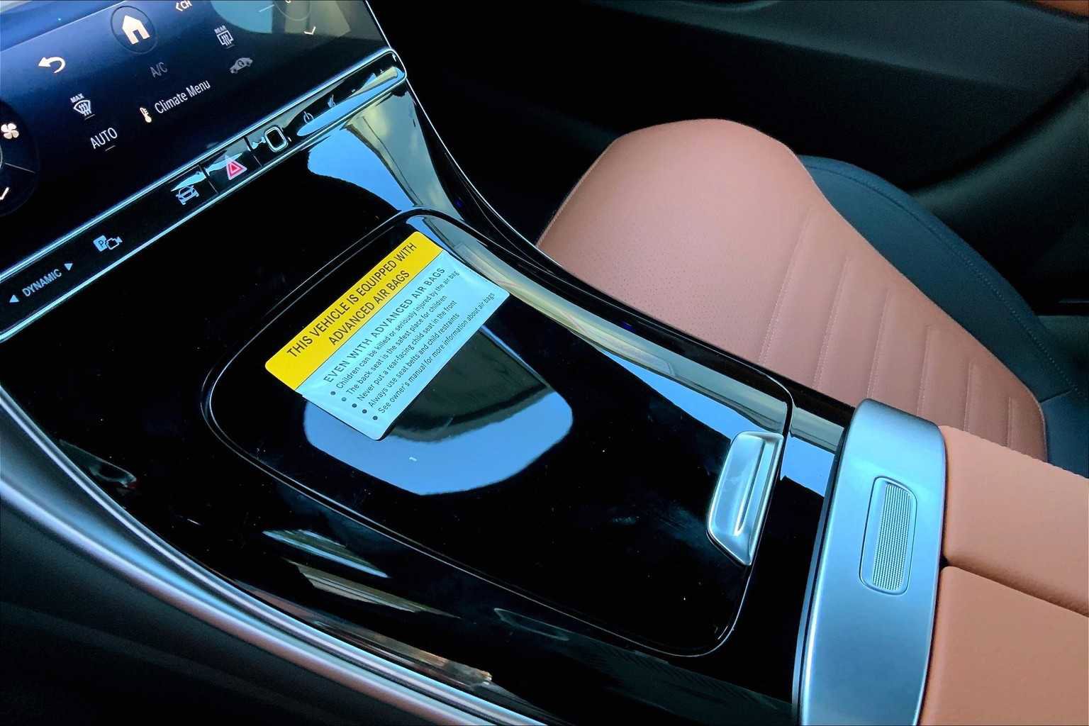 New 2025 Mercedes-Benz C 300 4MATIC Sedan image 11