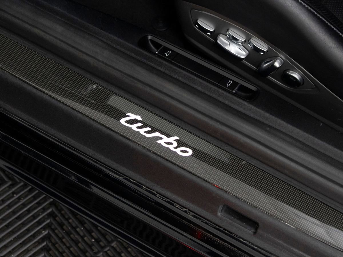 Certified 2019 Porsche 911 Turbo image 28