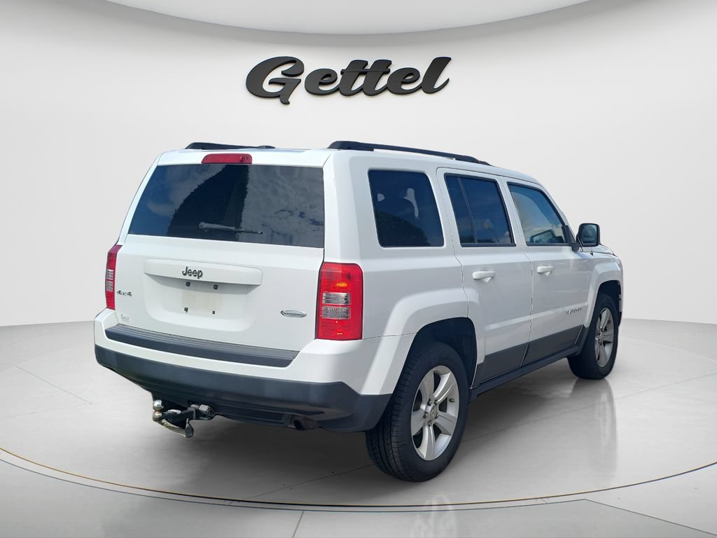 Used 2012 Jeep Patriot Latitude w/ All-Weather Capability Group AWD/4WD image 5