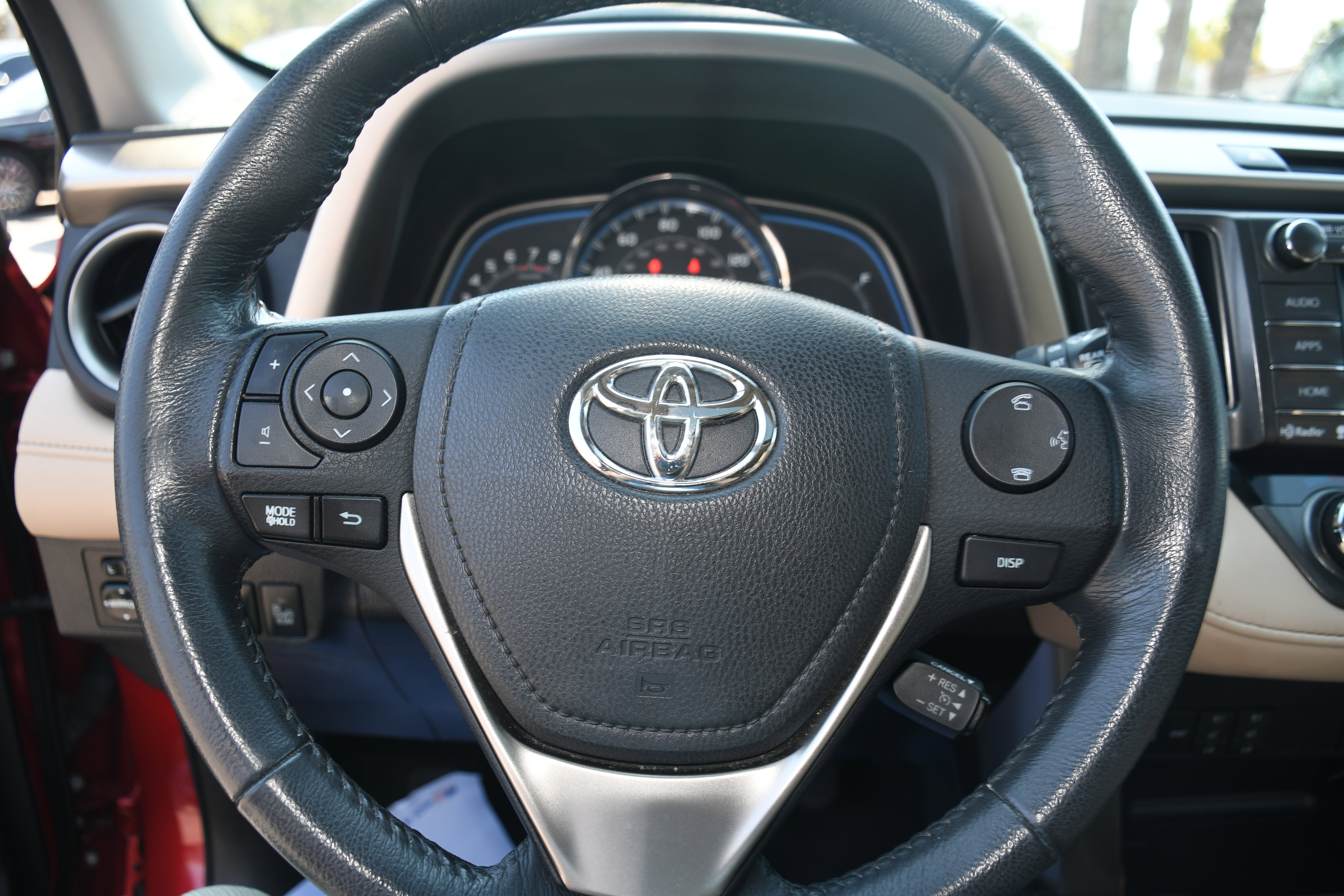 Used 2015 Toyota RAV4 Limited w/ Technology Package image 14