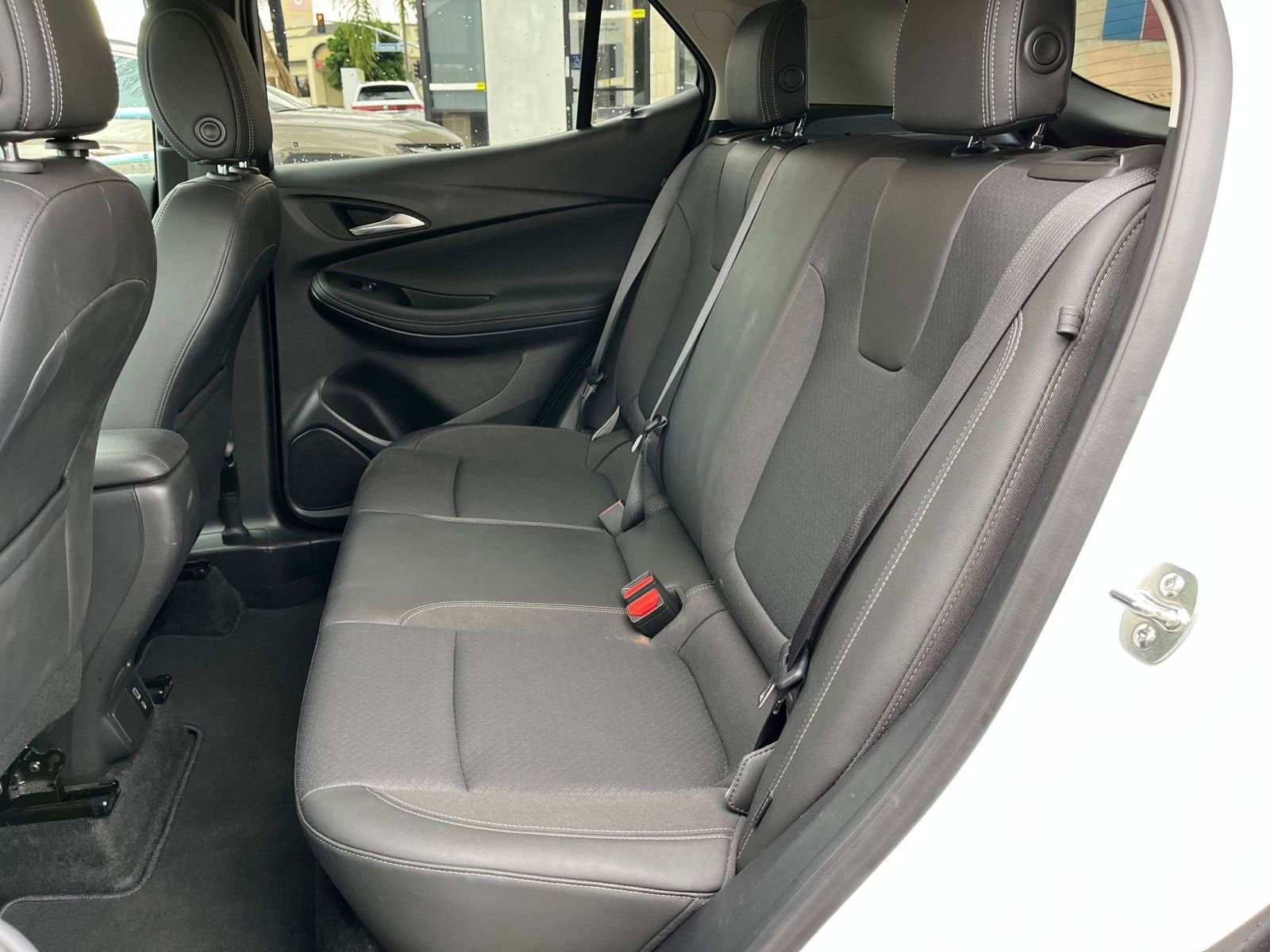 Used 2025 Buick Encore GX Preferred image 25