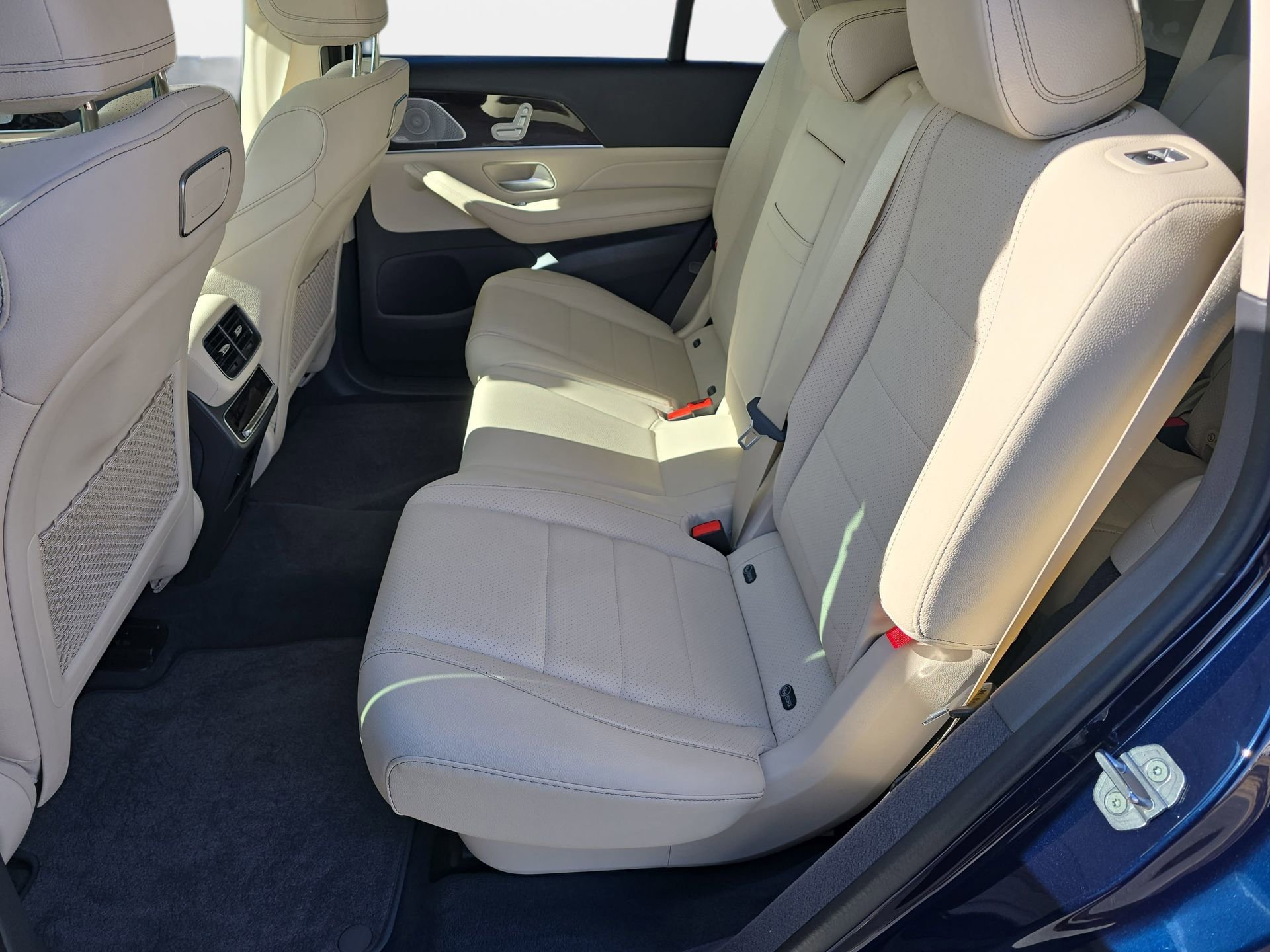 Used 2020 Mercedes-Benz GLS 450 4MATIC image 14