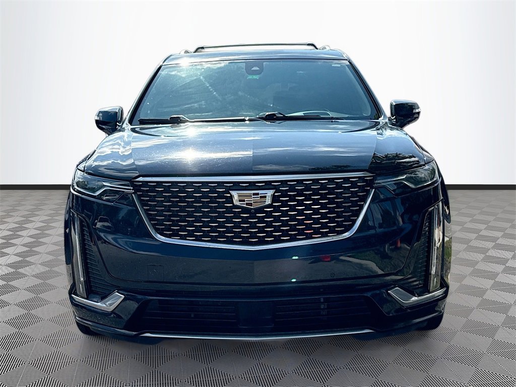 Used 2021 Cadillac XT6 Premium Luxury image 2