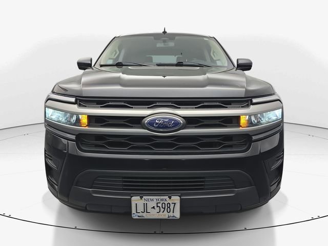 Used 2024 Ford Expedition XLT image 4