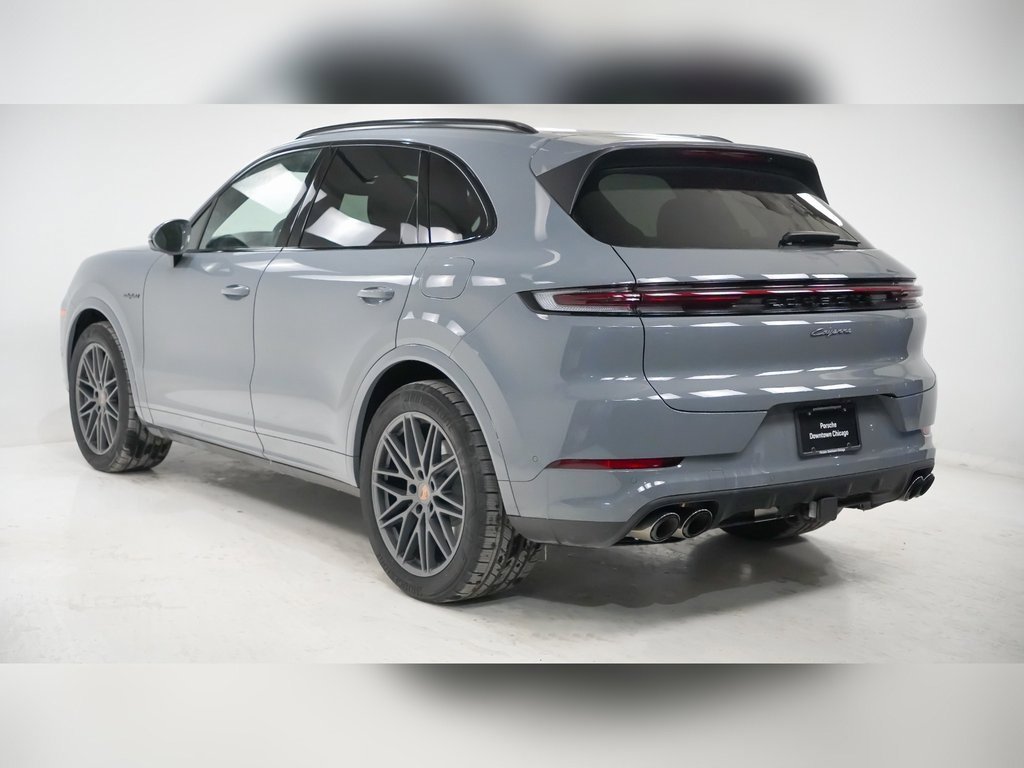 New 2026 Porsche Cayenne E-Hybrid image 3