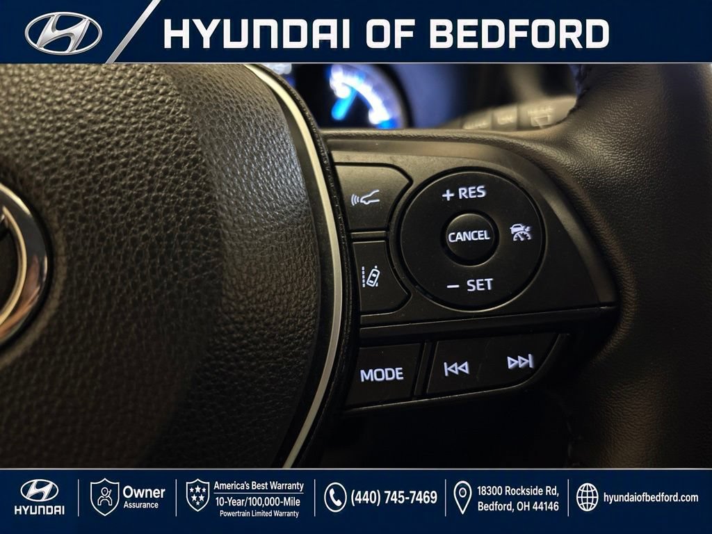 Used 2025 Toyota RAV4 XLE AWD/4WD image 23