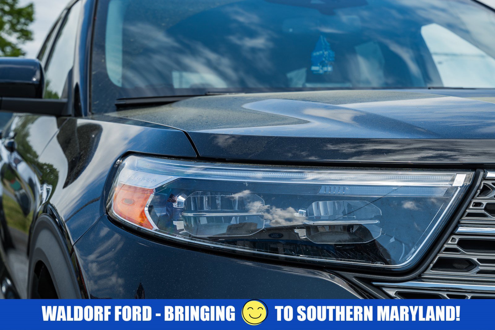 Used 2023 Ford Explorer Limited w/ Limited Technology Package AWD/4WD image 15