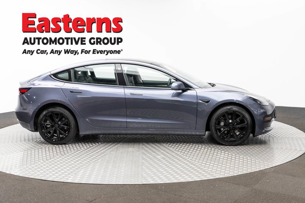 Used 2023 Tesla Model 3 Standard Range image 4