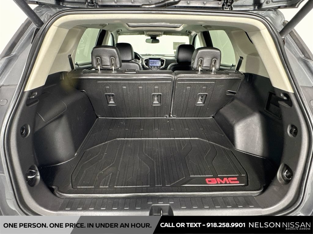 Used 2020 GMC Terrain Denali w/ Denali Premium Package AWD/4WD image 28
