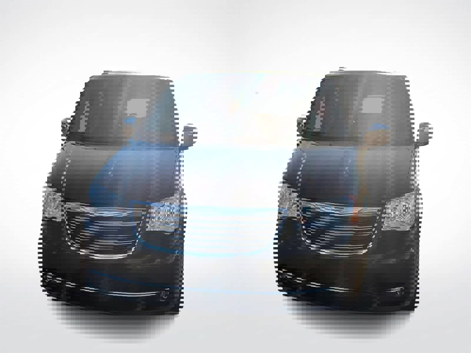 Used 2015 Chrysler Town & Country Touring-L w/ Driver Convenience Group image 3