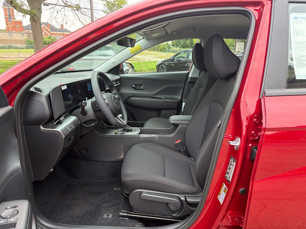 New 2027 Hyundai Kona SE AWD/4WD image 13