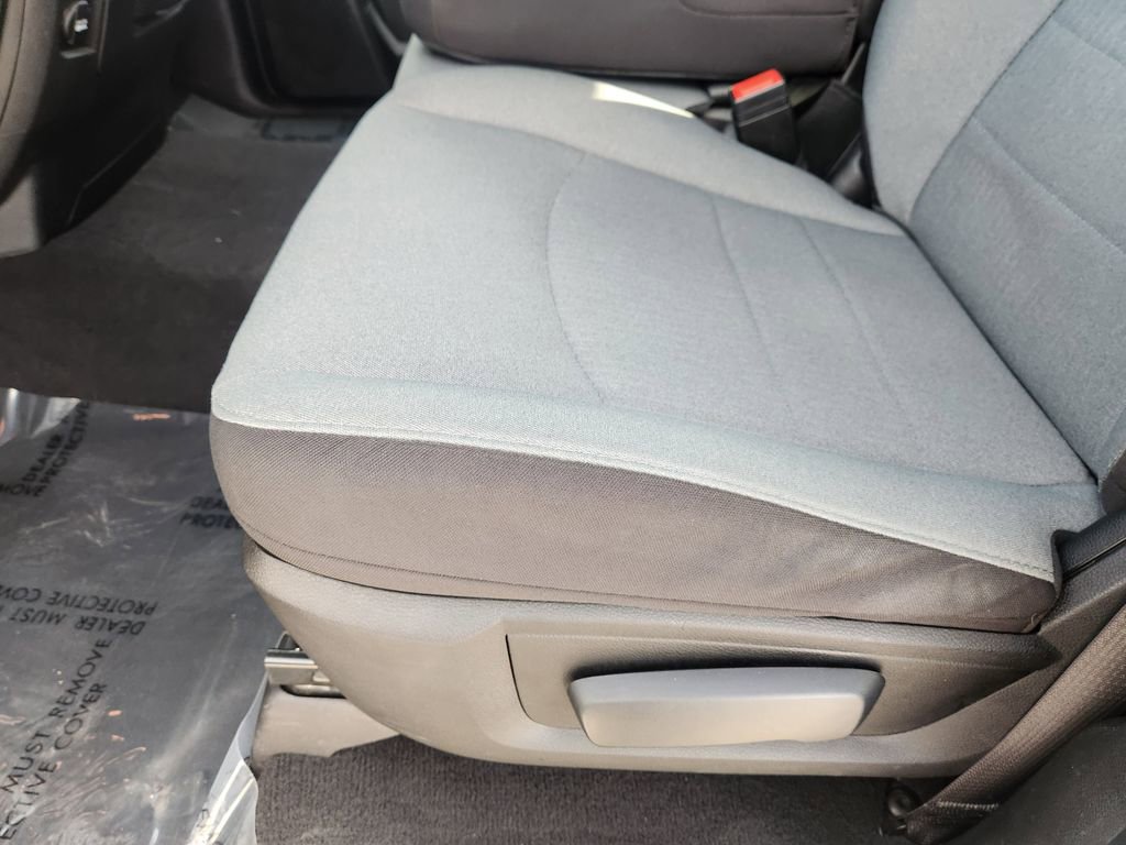 Used 2024 RAM 1500 Classic SLT image 25