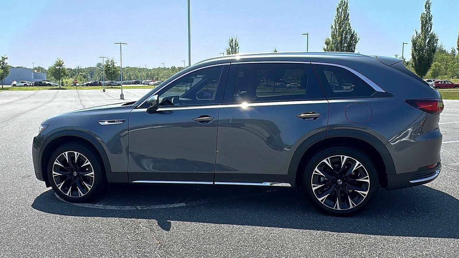 Used 2024 MAZDA CX-90 Plug-In Hybrid w/ Premium Plus AWD/4WD image 13