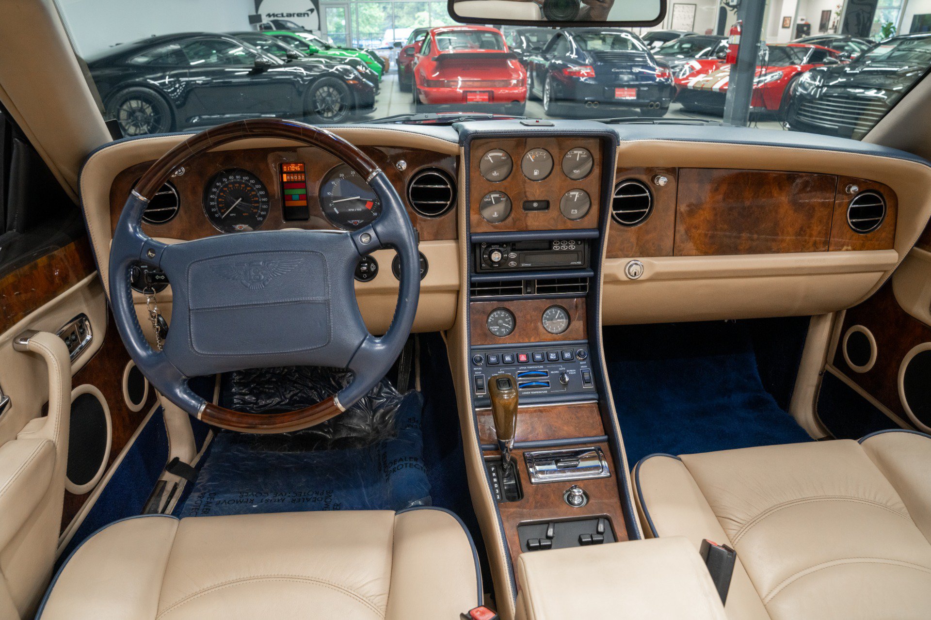 Used 1999 Bentley Azure Mulliner RWD image 25