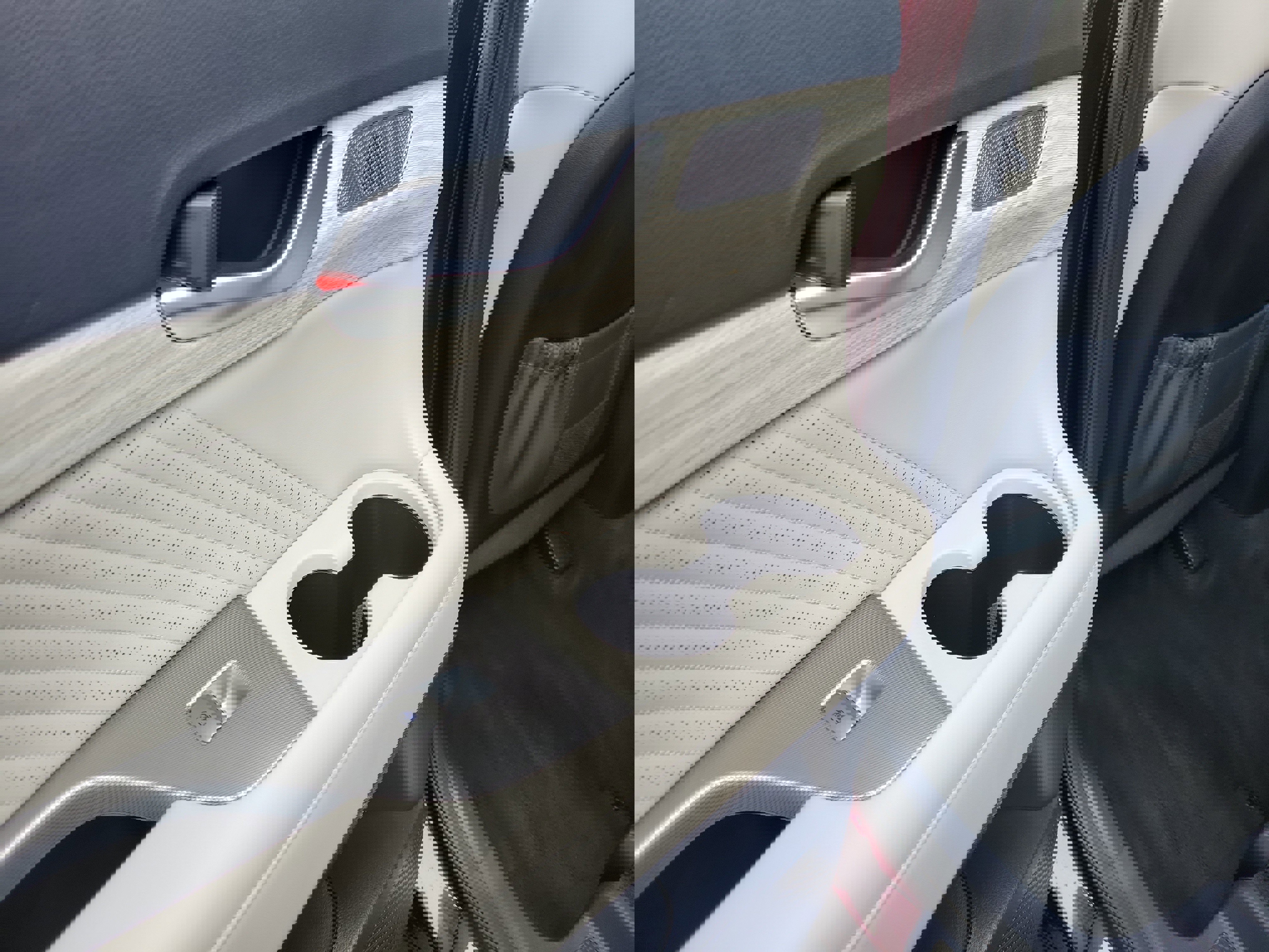 Used 2024 Hyundai Palisade Calligraphy image 13