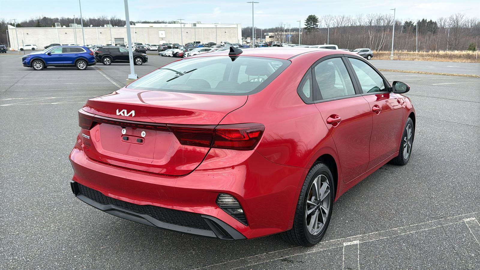 Used 2024 Kia Forte LXS image 6