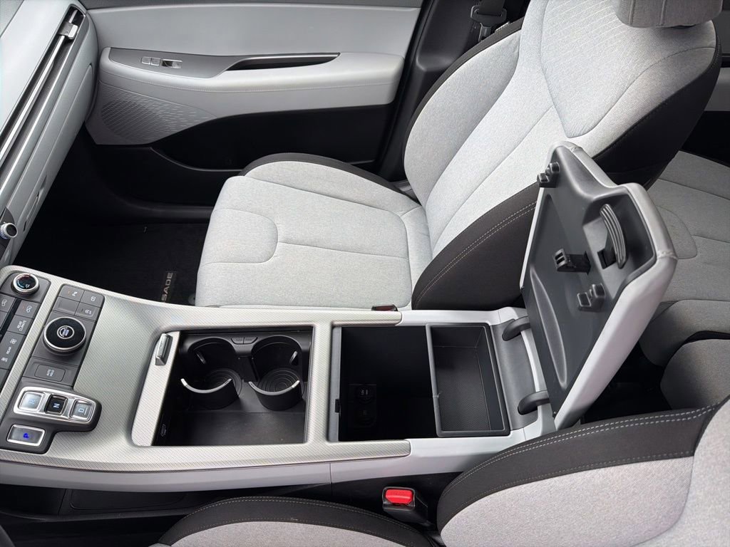 Used 2023 Hyundai Palisade SE image 46