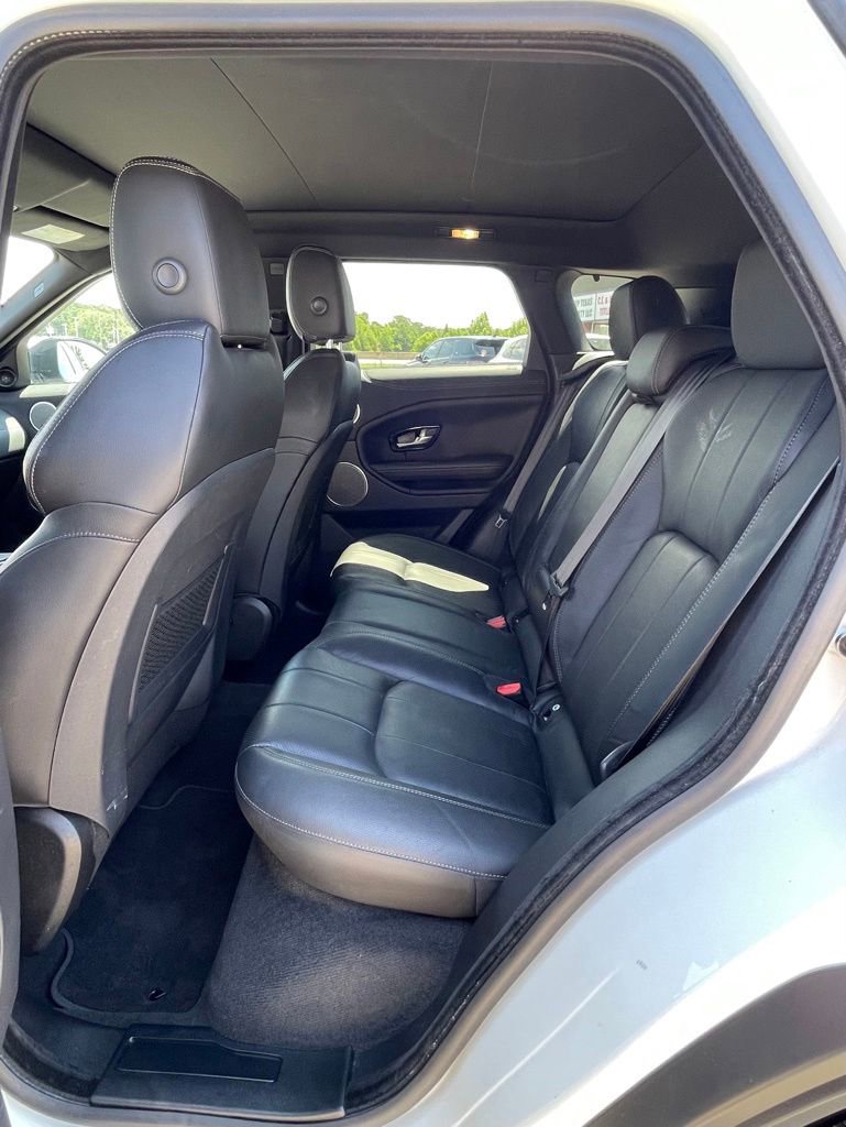 Used 2018 Land Rover Range Rover Evoque SE AWD/4WD image 31