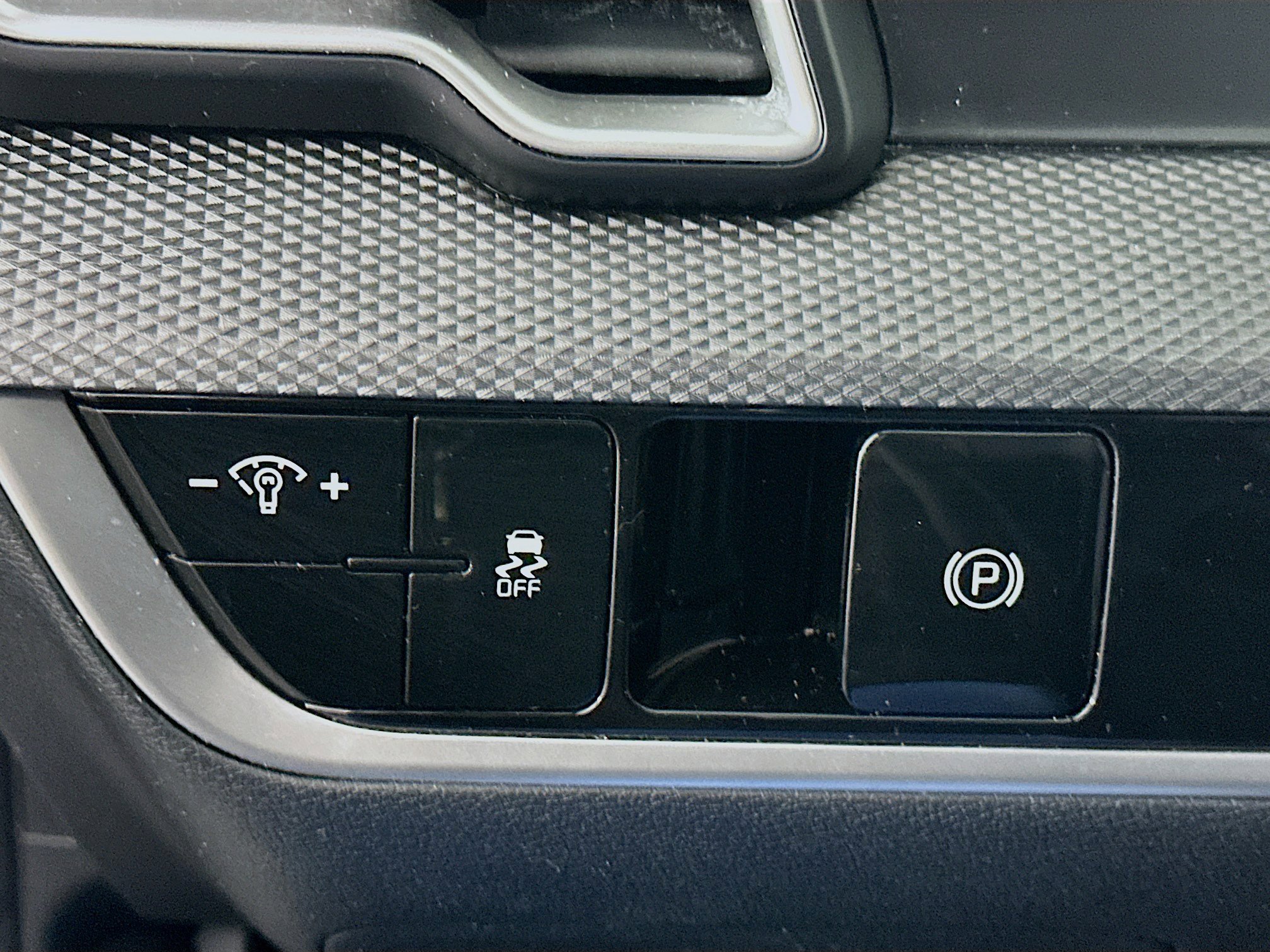 Used 2024 Kia Sportage LX image 16